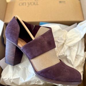 TOMS Milan Closed Toe Heel